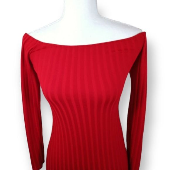 BOOHOO RED RIBBED OFF-THE-SHOULDER BODYCON DRESS - Picture 6 of 13